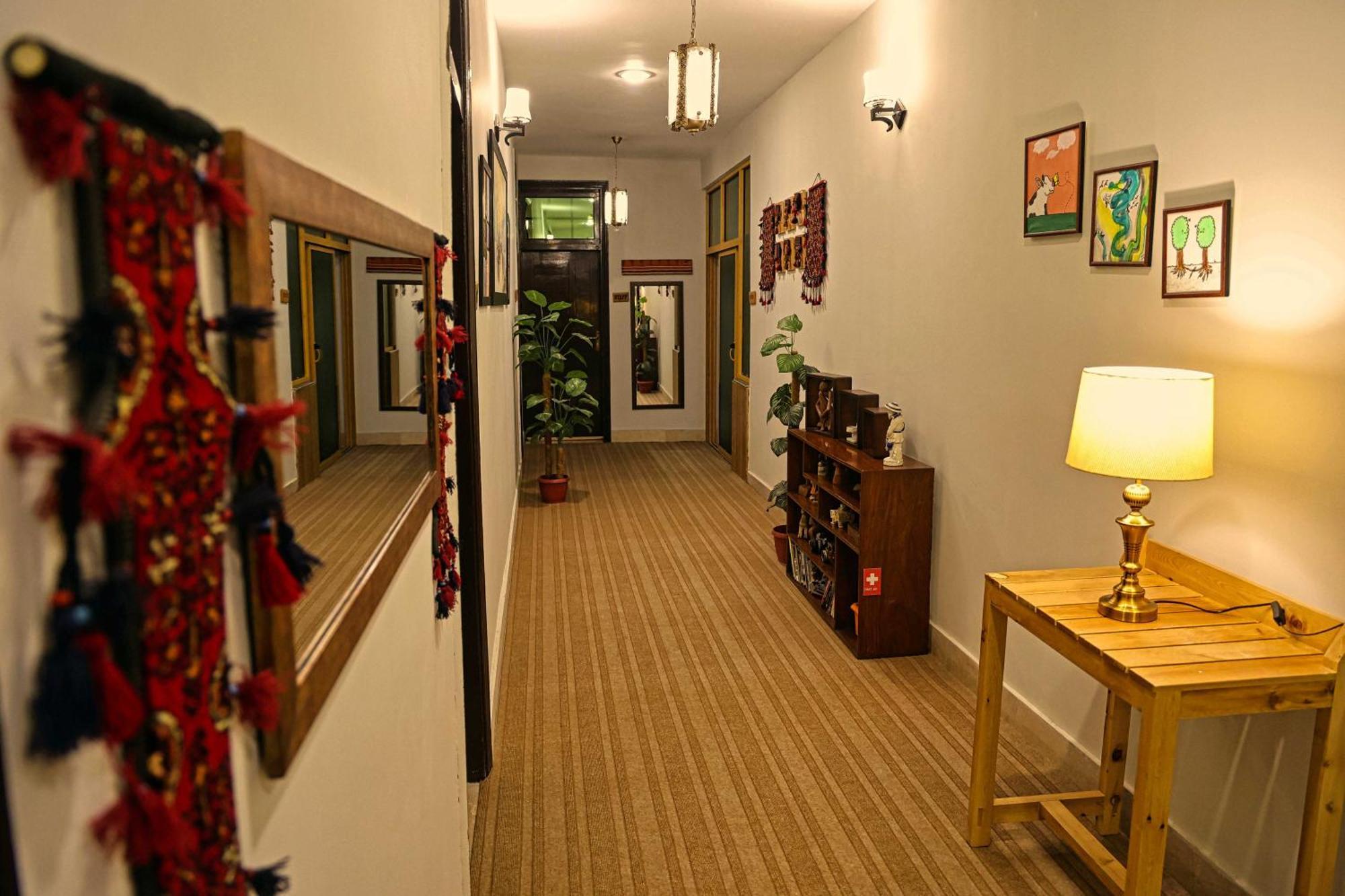 Oak Residency Hotel Гилджит Екстериор снимка
