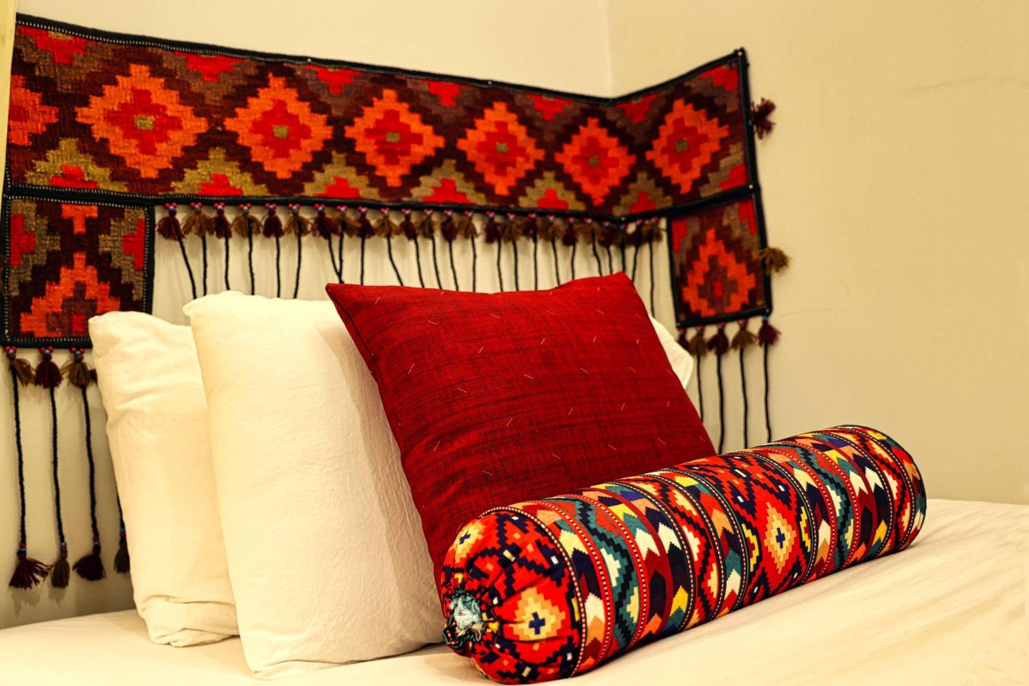 Oak Residency Hotel Гилджит Екстериор снимка